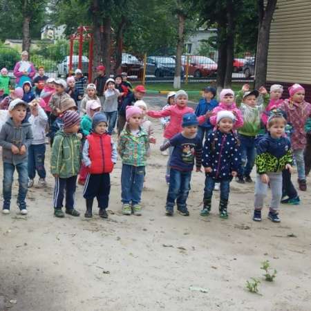 Нам погода не почем, мы от всех не отстаём